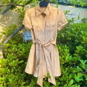 👚Griffin Paris Top/Blouse/Tunic in a metallic brushed gold. Size Small - EUC